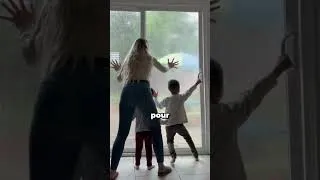 Miniature : Ils ont cru voir quelqu’un sous l’ouragan…😨