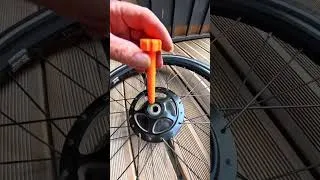 Miniature : et si remonter la roue avant devenait simple