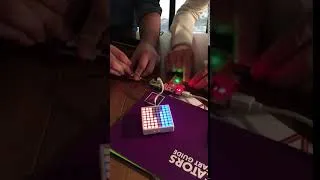 Miniature : Pendant le stage LittleBits chez Magic Makers, on peut créer un jeu de rapidité !