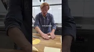 Miniature : Éric Kayser dévoile les gestes et le savoir-faire derrière l’un des incontournables: le croissant 🥐