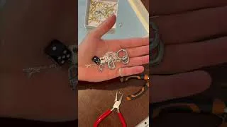 Miniature : On a créé nos colliers portes bonheur