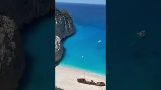 Miniature : Welcome to paradise in Greece 🇬🇷🌊 #vanlife #roadtrip