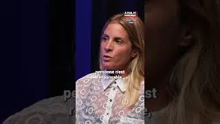 Miniature : Elle sature de l'administration française