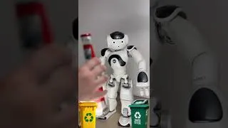 Miniature : NAO6 et Vittascience - Appendre à recycler avec NAO et l'IA