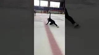 Miniature : Sous tous les angles… #patinageartistique #iceskating #figureskating
