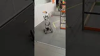 Miniature : Premier essai du Robot First Tech Challenge 2025