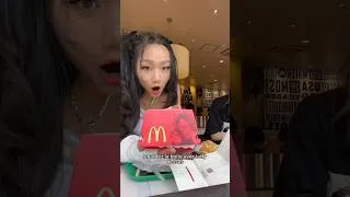 Miniature : Mcdo One piece au Japon ?!! 🍟🇯🇵 #shorts #onepiece