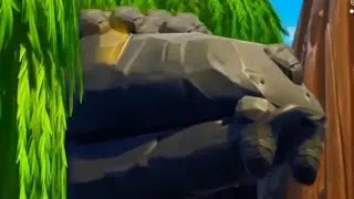 Miniature : Serpent Géant sur Fortnite Créatif ! #short #mionsterstudio