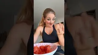 Miniature : Je mange avec des filtres Snapchat 🤣