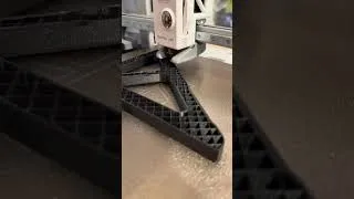 Miniature : PETG CF TINMORRY sur la A2L  #3d  #bambulab  #tinmorry  #impression  #Carbon