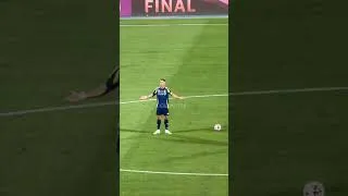 Miniature : Ronaldo reproche à ses coéquipiers de dormir et de se faire caca dessus... 😳 #football #ronaldo