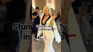 Miniature : 🇲🇨Stunning lady #monaco #luxury #ladies #millionaire