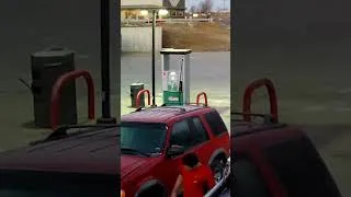 Miniature : On réagit aux plus gros fails/accidents de la route! #shorts #short #réaction #rire