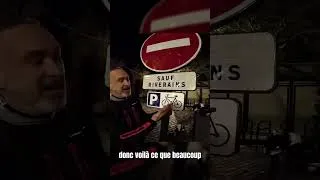 Miniature : Paris décrit en 3 panneaux !