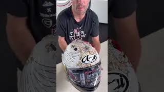 Miniature : Tout droit venu du Japon Peut-être le plus beau casque moto que t’auras jamais vu 😍Tu valides ? 👇