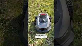 Miniature : Un robot tondeuse avec des amortisseurs ? Sunseeker Elite x4 2026 ! 👀👀