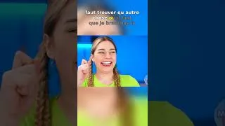 Miniature : Son visage choqué ne signifie quune seule chose : une grande surprise culinaire est à venir ! ##