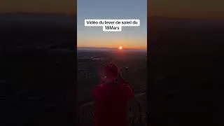 Miniature : Nuit du Destin : le lever du soleil rouge du 29e jour du Ramadan qui fascine le monde