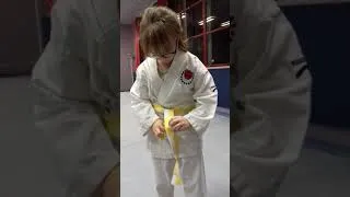 Miniature : Présentation - Mettre sa ceinture par Luna