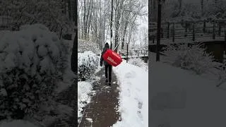 Miniature : I’m just going to my tennis club by walking in the snow ❄️