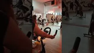 Miniature : Cours de bike pour faire le plein d’énergie et de bonne humeur | AQUATROPIC Nîmes