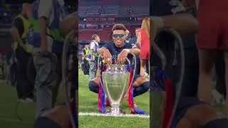 Miniature : ✨ DÉSIRÉ DOUÉ, THE FUTURE OF PARIS ❤️💙🏆