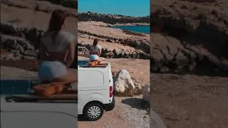 Miniature : 😮 Ce van aménagé est PARFAIT pour voyager 😍 VANLIFE #Shorts