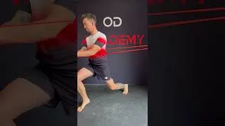 Miniature : Exercice d’anti-rotation pour renforcer le gainage et protéger le dos