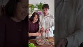 Miniature : Boulettes de canard aux pistaches (avec Dom Cooks!)