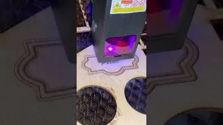 Miniature : Graver et découper avec la X3 de MECPOW