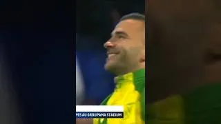 Miniature : Anto Lopes devant son virage à l'échauffement    #olympiquelyonnais #ol #ligue1 #fcnantes #football
