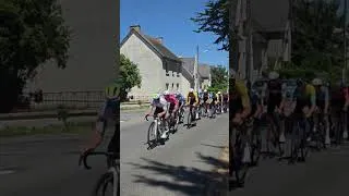 Miniature : Manche-Océan 2026 : le passage du peloton à Laniscat  bon repos sur blavet