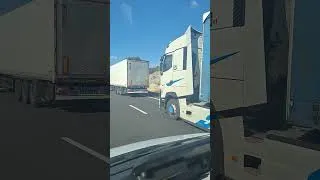 Miniature : Les routiers étrangers sont de véritable bombe roulante , des tarés !!!!