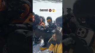 Miniature : Everest 😎 Quand le Sherpa fume pendant que les autres sont sous oxygène ! #Everest #Shorts