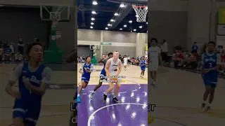 Miniature : Mais il triche là 😳 #basketball #france #shorts