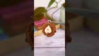 Miniature : Vous avez reconnu ce que je suis en train de faire ? #polymerclay #smallbusiness #claytutorials