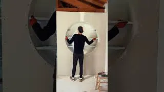 Miniature : Il y a quelque chose qui ne tourne pas rond chez moi ? #diy #shorts