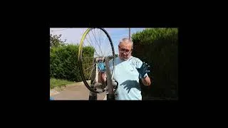 Miniature : Comment dévoiler FACILEMENT  votre roue de vélo #entretenir #changer