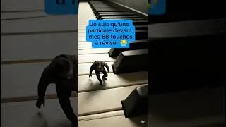 Miniature : a 88 touches du bonheur 🥰. #piano #particule #staracademy2025