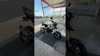 Miniature : station lavage chaingy on lave la moto #3