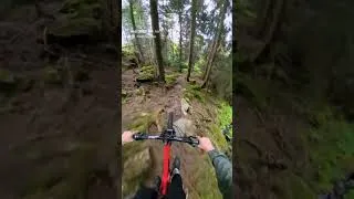 Miniature : Session Enduro dans le technique filmé avec la @insta360 X4 Air !