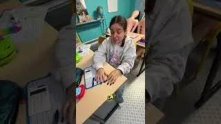 Miniature : TU PEUX PAS ALLER AU COLLÈGE COMME CA ! - PINK LILY