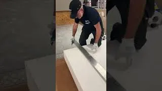 Miniature : La plaque Placo® Multiconforts se découpe avec un cutter (même sans lame) ! 😅