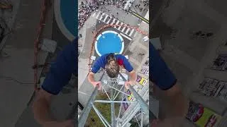 Miniature : Cette plongeuse québécoise est HALLUCINANTE!