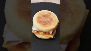 Miniature : Homemade English Muffins – Soft & Fluffy! ✨ #shorts
