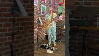 Miniature : Jumping Jack Flash Guitar solo @ DIY Live Station, Lyon. Brunch Musical Rock. #432hz #livelooping
