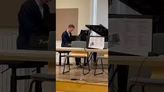 Miniature : Gabriel Durliat interprète la "Bourrée" « inédite » du Tombeau de Couperin de Maurice Ravel
