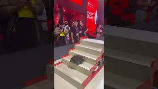 Miniature : 1st look—Roborock Saros Rover stair climbing at #ces2026