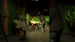 Miniature : L'envers du décor : on installe le Cigar Lounge 🎬