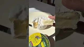 Miniature : Comment reconnaître un véritable Camembert de Normandie AOP ?